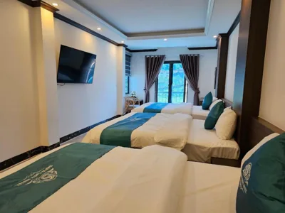 Chambre triple avec vue sur la montagne — SAPA COSY HOTEL